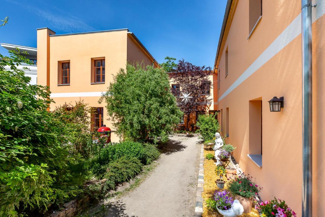 Idyllisches Haus Mitten In Berlin Exteriör bild
